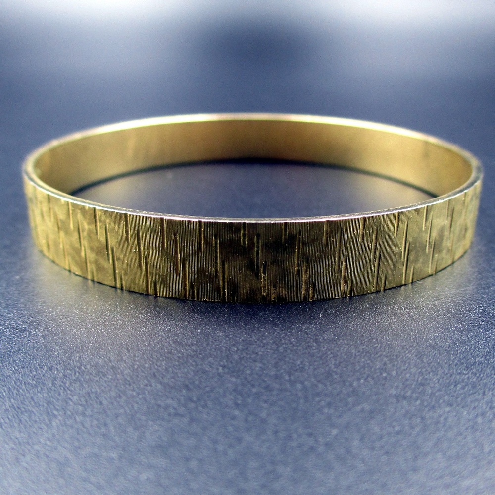 Vintage Gold Tone Rustic Simple Pattern Bracelet - image 1